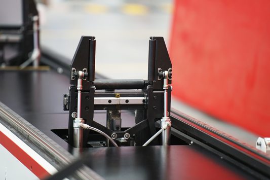 fiber tube laser cutting machine 1000w 1000 watt fiber metal tube laser cutting machine