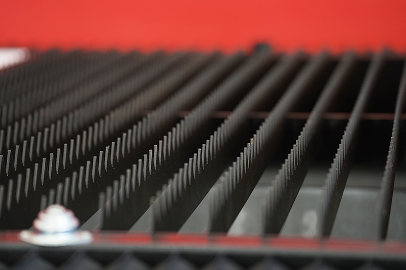 laser cutting machine for metal sheet and tube metal sheet and tube fiber laser cutting machine